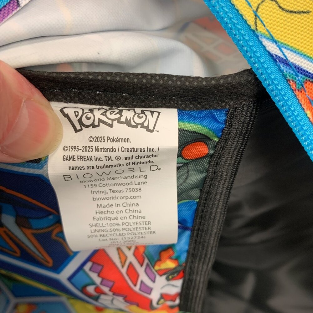 Pokemon Pikachu Backpack Kids 17-Inch Flashing Lights Trading Card Pack Bioworld - Picture 5 of 7